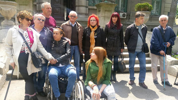 Ниш: Касни новац инвалидима